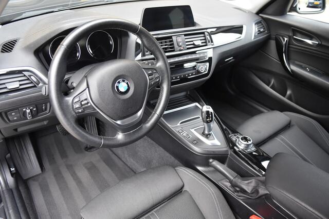 BMW 1-SERIE 118i Edition Sport Line * Sportstoelen * LED * Servotronic *