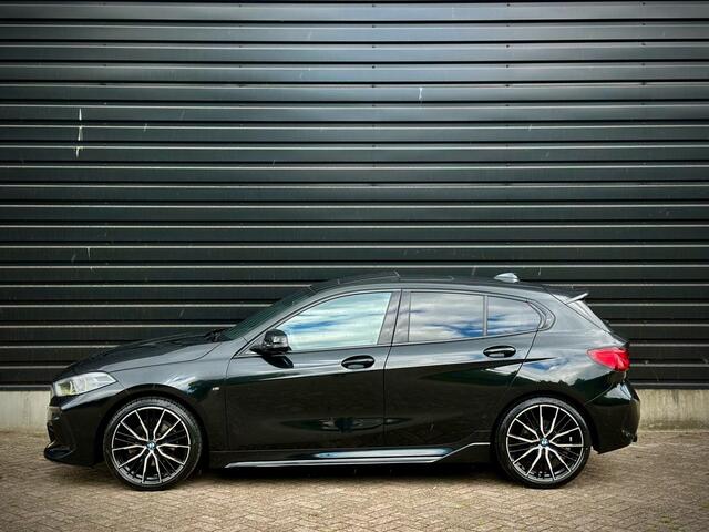 BMW 1-SERIE 118i M135 M-PERFORMANCE PANO|H/K|CAMERA|LEDER