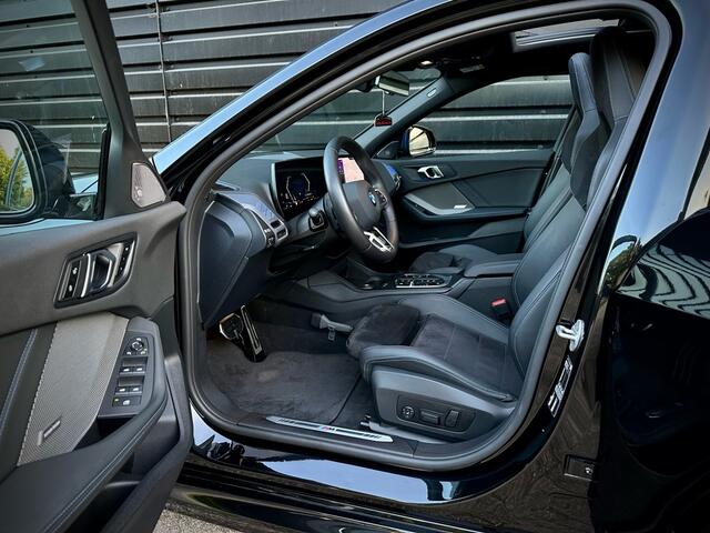 BMW 1-SERIE 120 M-SPORT PANO|KUIPSTOEL|H/K|MEMORY|ACC