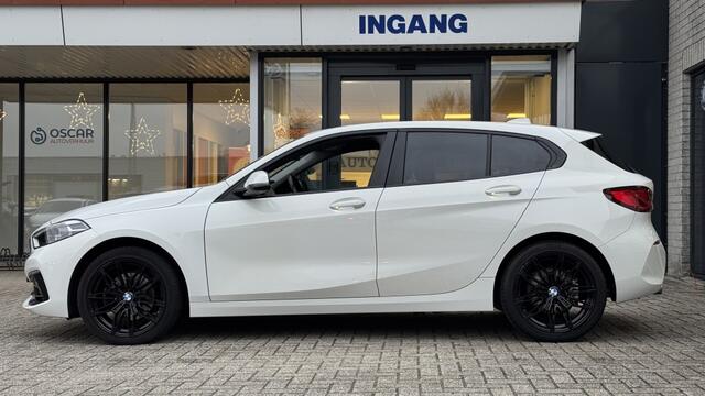 BMW 1-SERIE 118 Sportline Ed | Navi | Apple Carplay | Stoelverwarming