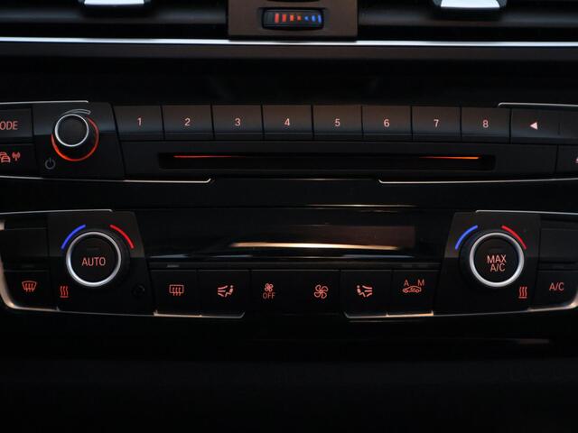 BMW 1-SERIE 118i Centennial Executive Automaat | Navigatie | Parkeersensoren | Cruise Controle |