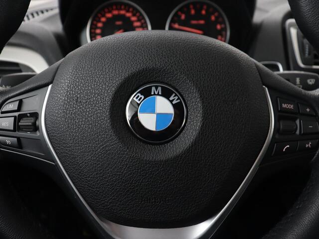 BMW 1-SERIE 118i Executive | 65.000 NAP | Cruise Control | Navigatie | Trekhaak | PDC | Bleutooth | Xenon | Automaat