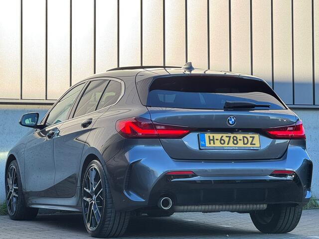 BMW 1-SERIE 118i 140PK M-Sport Pano Head-UP Memory Dode-Hoek