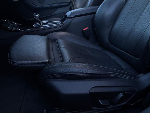 BMW 1-SERIE 118i 140PK M-Sport Pano Head-UP Memory Dode-Hoek