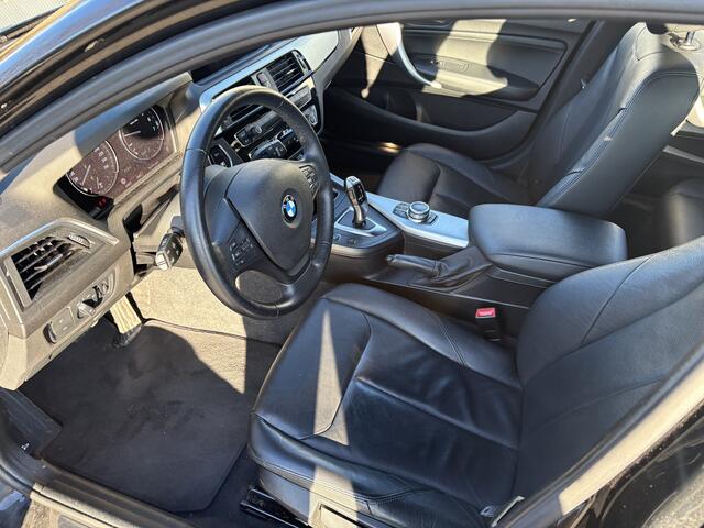 BMW 1-SERIE 120i Edition Sport Line Shadow Executive / AUTOMAAT / NAVI / LEER / 69dkm!