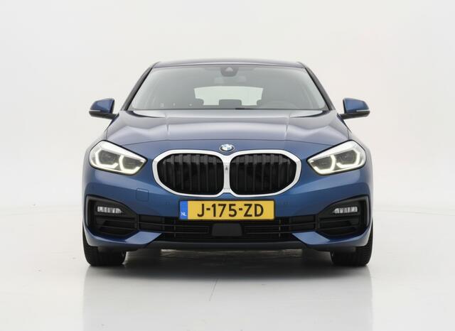 BMW 1-SERIE 118IA 140PK AUT. EXECUTIVE EDITION HEAD-UP/NAVI/CAMERA