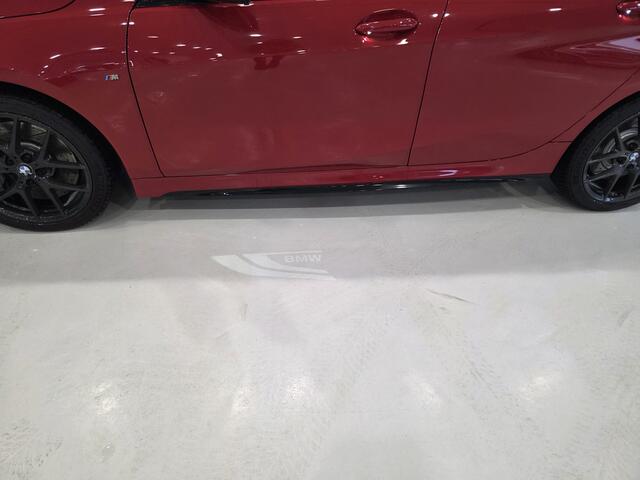 BMW 1-SERIE M135i xDrive M Performance |Fabrieksgarantie|1e eigenaar|