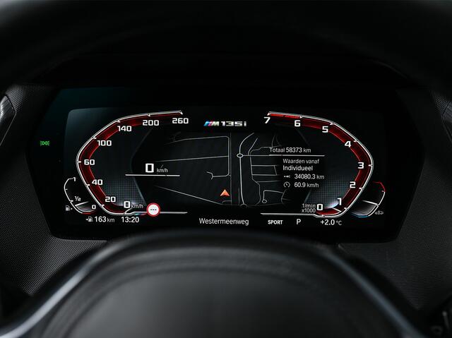 BMW 1-SERIE M135i xDrive High Executive · M- sport · Panoramadak · Camera · Active cruise · Harman/Kardon · Adaptive Suspension · M Sportbrake · Ambiance verlichting