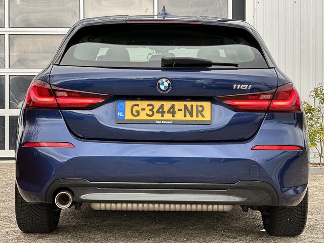 BMW 1-SERIE 118i Executive Edition 140pk | Virtual Cockpit | Dab | Lichtmetalen velgen 17" | LED koplampen | Navigatiesysteem full map + hard disk | Sportstoelen | Voorstoelen verwarmd | Rijdt fantastisch!