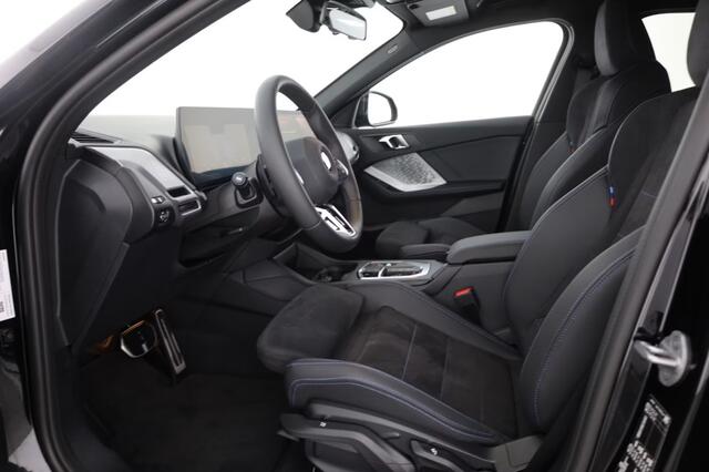 BMW 1-SERIE 120 M-Sport int+ext ACC DA-Plus Camera Shadowline 18inch