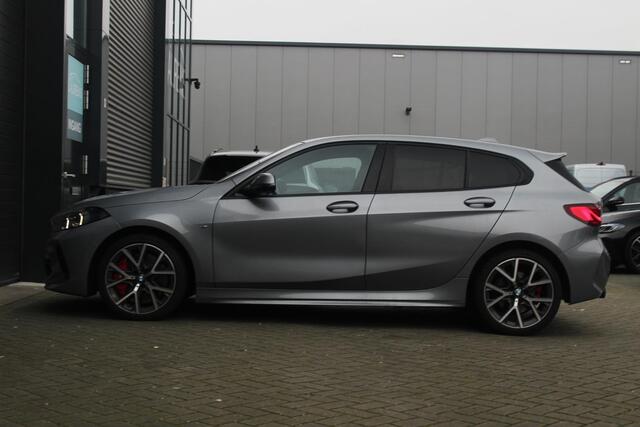 BMW 1-SERIE 118i M-sport | Koplampen adaptief | Carplay | Camera| Cruise control | Climate control