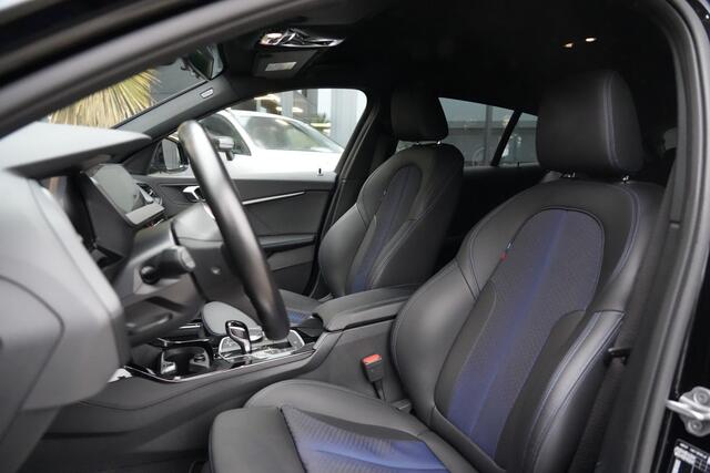 BMW 1-SERIE 118i M Sport Executive 136 pk Navigatie/Camera/Parkeersensoren