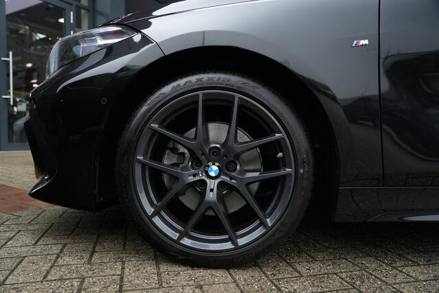 BMW 1-SERIE 118i M Sport Executive 136 pk Navigatie/Camera/Parkeersensoren