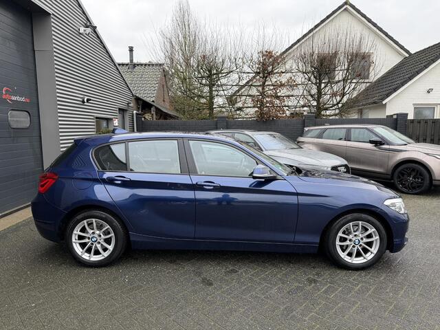 BMW 1-SERIE 118i Corporate Lease Executive | Navigatie | Climate Control | Lichtmetalen Velgen | 5 Deurs |