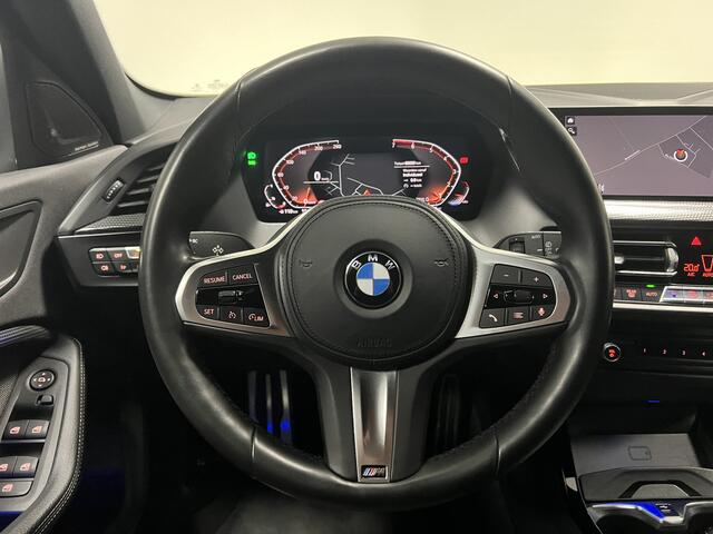 BMW 1-SERIE 118i High Executive Edition | NAVI | STOELVERWARMING | LEDEREN BEKLEDING | PARKEERSENSOREN |
