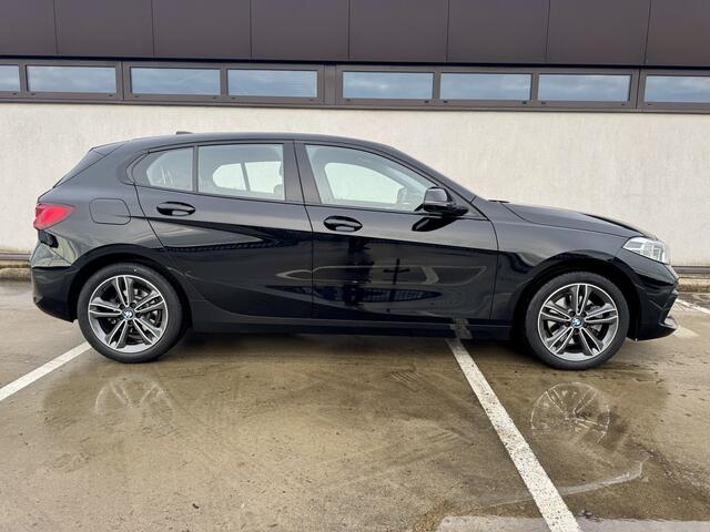 BMW 1-SERIE 118i Executive | Sport-Line | Navi | Cruise | Sportline- intr. | Dealer onderhouden |
