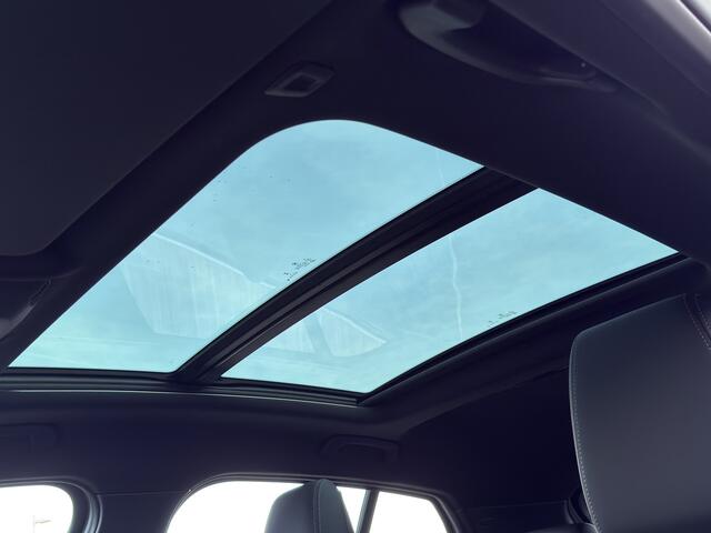 BMW 1-SERIE 120 M-Sport Pro | 19'' | Stuur + Stoelverw. | Panorama | Head-Up