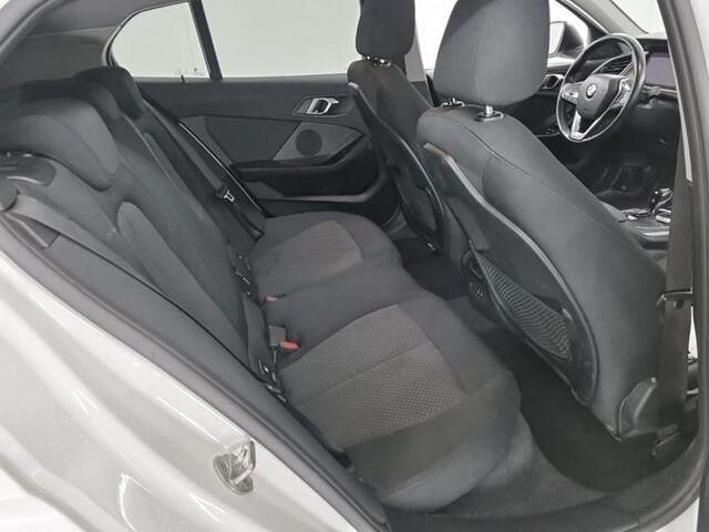 BMW 1-SERIE 118i Aut. Executive Bus. Edition | LED | Navi | LMV | Virtual Live Cockpit |