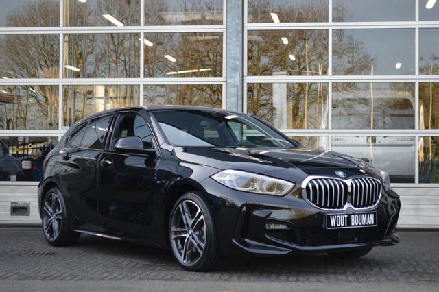 BMW 1-SERIE 118i M-Sport Aut. Led Leder Camera CarPlay Pdc
