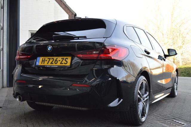 BMW 1-SERIE 118i M-Sport Aut. Led Leder Camera CarPlay Pdc