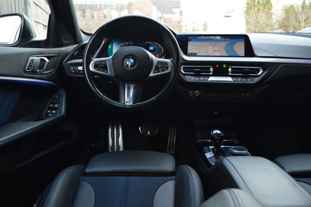 BMW 1-SERIE 118i M-Sport Aut. Led Leder Camera CarPlay Pdc
