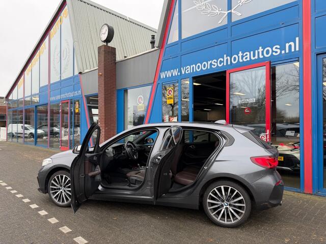 BMW 1-SERIE 118I 140pk Automaat Panodak Navi Camera Leer Led Airco(ECC)