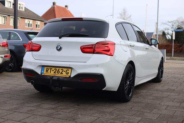 BMW 1-SERIE 116D M-SPORT AUTOMAAT | NAVI | TREKHAAK | NAP
