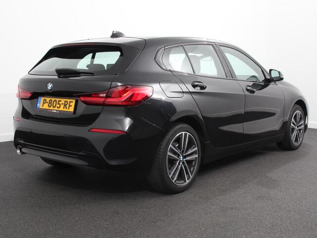 BMW 1-SERIE 118i Automaat High Executive | Navigatie | Apple Carplay/Android Auto | Parkeersensoren | Virtual Cockpit | Stoelverwarming | Cruise Control | Ledverlichting | Sfeerverlichting | Getinte ramen | Climate Control