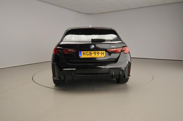 BMW 1-SERIE 5-deurs 120 | M-Sportpakket | LED | Leder | Navigatie | Sportstoelen | Stoelverwarming | DAB | Alu 19 inch