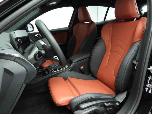 BMW 1-SERIE 5-deurs 120 | M-Sportpakket | LED | Leder | Navigatie | Sportstoelen | Stoelverwarming | DAB | Alu 19 inch