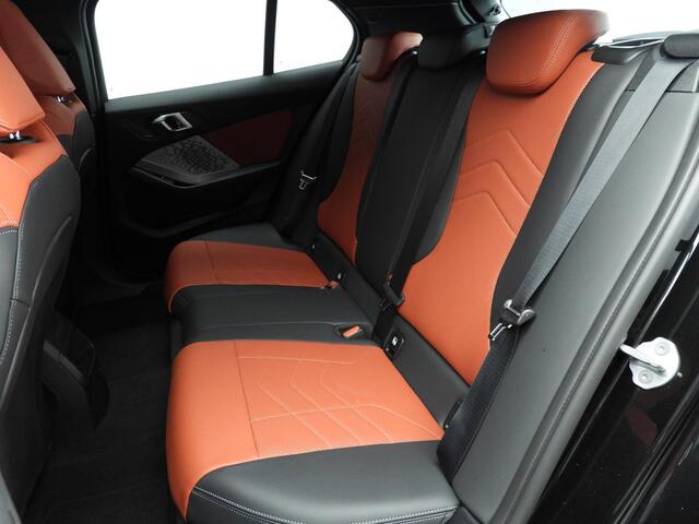BMW 1-SERIE 5-deurs 120 | M-Sportpakket | LED | Leder | Navigatie | Sportstoelen | Stoelverwarming | DAB | Alu 19 inch