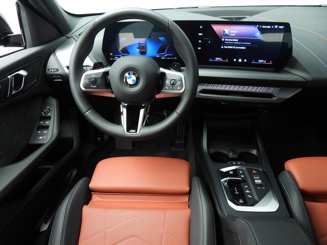 BMW 1-SERIE 5-deurs 120 | M-Sportpakket | LED | Leder | Navigatie | Sportstoelen | Stoelverwarming | DAB | Alu 19 inch