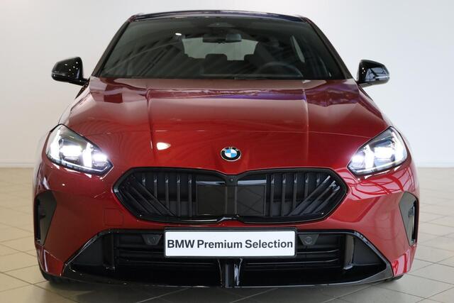 BMW 1-SERIE 120 M Sport Pro | Driving Assistant Plus | Harman Kardon | 19" | Stoel & Stuurwielverwarming