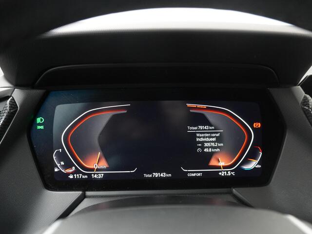 BMW 1-SERIE 118i High Executive Edition | Leder | Stoelverwarming | Camera | Active Cruise Control | Navigatie | Luxury Line