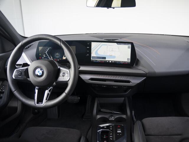 BMW 1-SERIE 120 | M Sportpakket | Premium Pack | Comfort Access | Stoelverwarming | Driving Assistant Plus | 18'' | Ekris Selection