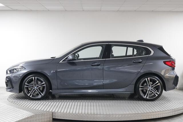 BMW 1-SERIE 118i High Executive Edition Clima | DAB | LED | Carplay | Leder | Cruise.