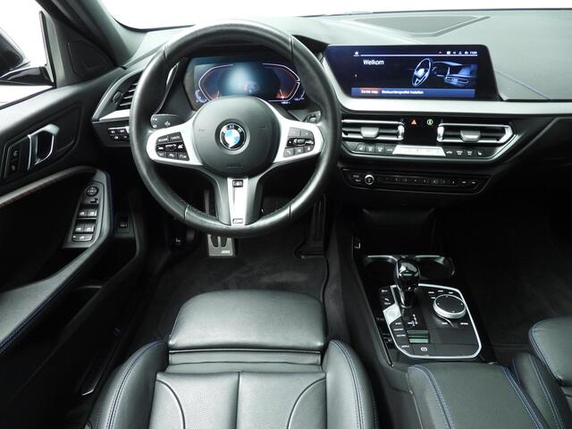 BMW 1-SERIE 5-deurs 118i | M-Sportpakket | LED | Leder | Navigatie | Schuifdak | Sportstoelen | Active cruise | DAB | Hifi speakers | Alu 19 inch