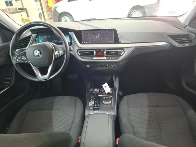 BMW 1-SERIE 118i Executive Edition NL-AUTO | NAVI | CARPLAY