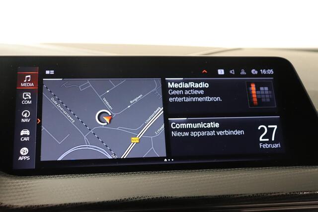 BMW 1-SERIE 118i Business Edition Plus | Camera | Climate control | 18"Lichtmetaal | Sport Line |