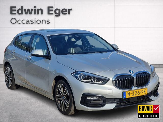 BMW 1-SERIE 118i Business Edition | Sportline | Panoramadak | M sport stuur | Sportstoelen