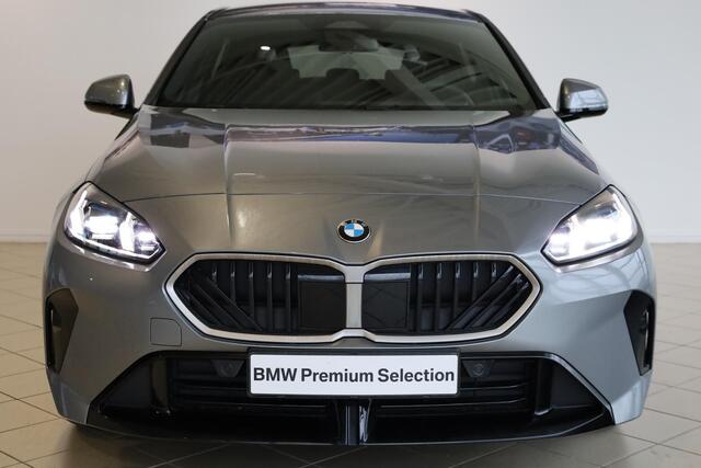 BMW 1-SERIE 120 M Sport Design Edition | Driving Assitant Plus | Comfort Access | Sportstoelen