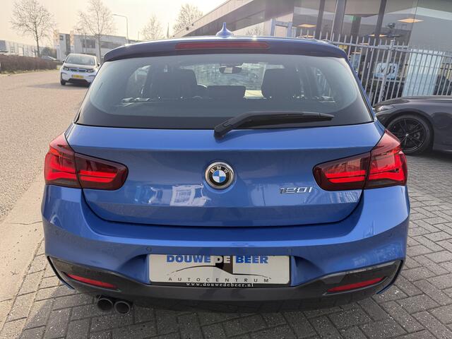 BMW 1-SERIE 120i M-Sport Stoelverw. | LED | Navi |