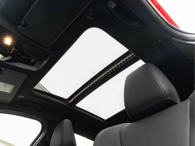 BMW 1-SERIE M135 xDrive - Pano - Memoryzetel - Harman Kardon