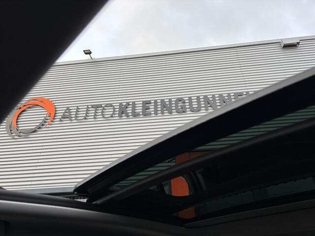 BMW 1-SERIE 118i Business Edition / Schuifkanteldak / Navi / Applecarplay/AndroidAuto /