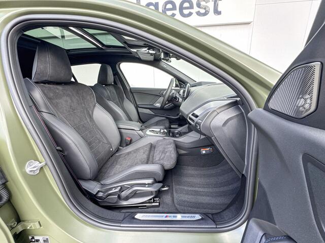 BMW 1-SERIE 120 | Innovation Pack | M Sport | Panoramadak |
