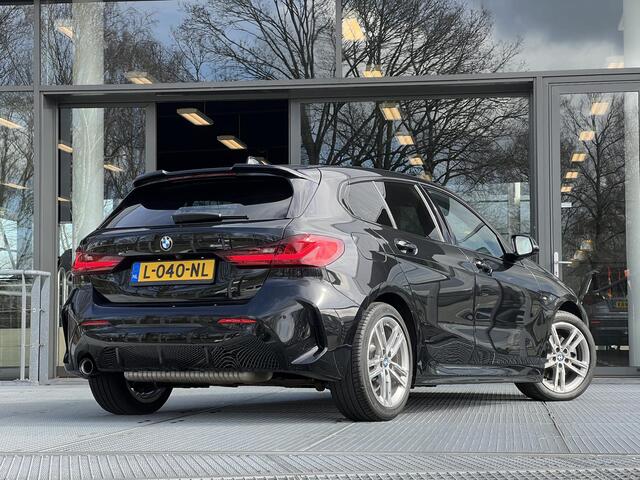 BMW 1-SERIE 118i Business Edition Automaat 136PK | M-Sport | Panoramadak | Navigatie | Achteruitrijcamera | Stoelverwarming