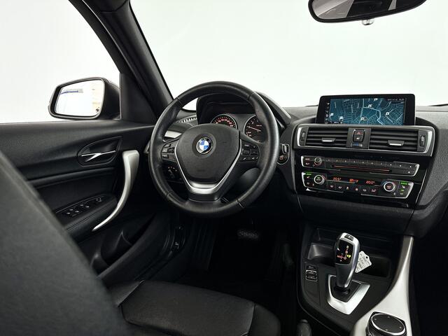 BMW 1-SERIE 118i Aut. Corporate Lease High Executive | Schuif-/kanteldak