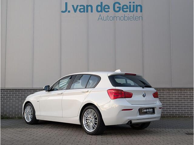 BMW 1-SERIE 118i Executive | Sportstoelen | Automaat | LED | PDC
