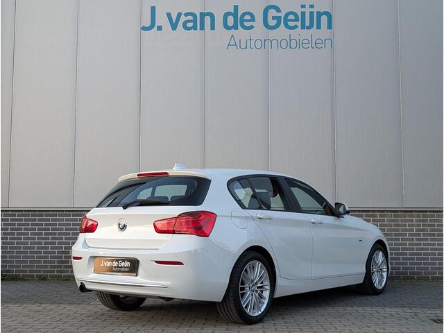 BMW 1-SERIE 118i Executive | Sportstoelen | Automaat | LED | PDC