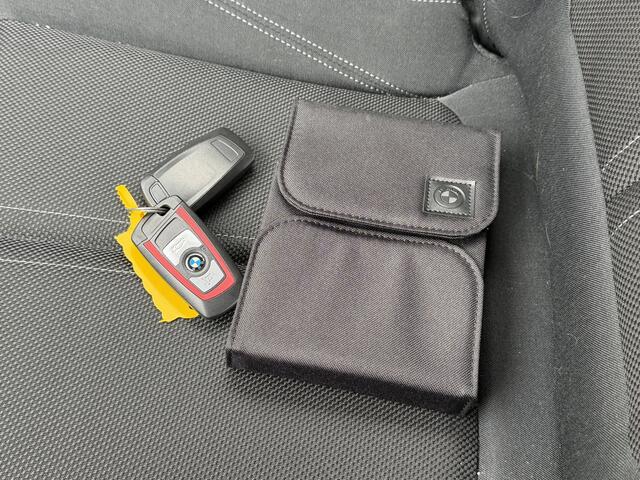 BMW 1-SERIE 120d Sport Line Edition | Nieuw Binnen! | Automaat | Trekhaak | M-Pakket